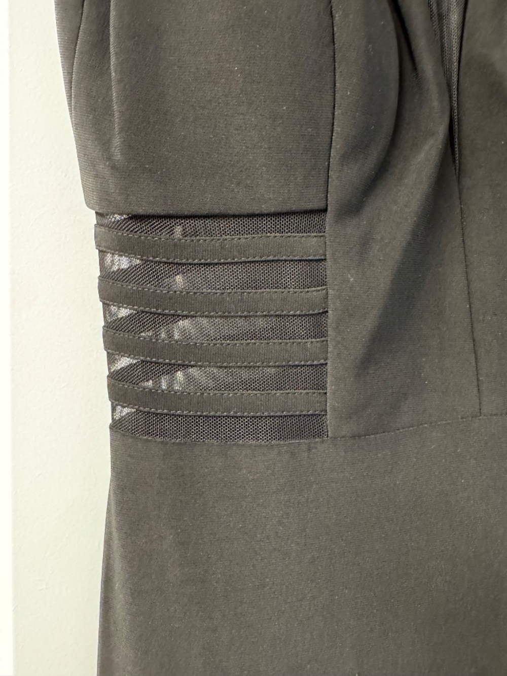 Morgan & Co Black Mesh Cutout Bodycon Cocktail Dress Size 3/4 - Picture 4 of 6